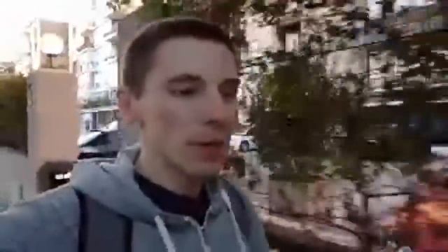 Стоит ли ломать себя в эмиграции? // Эмиграция меняет людей