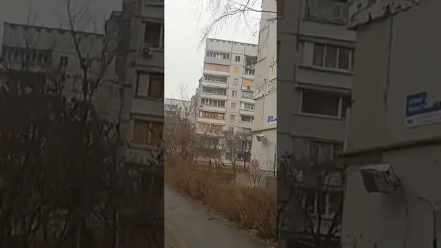 Харьков СЕВЕРНАЯ САЛТОВКА.  улица МЕТРОСТРОИТЕЛЕЙ