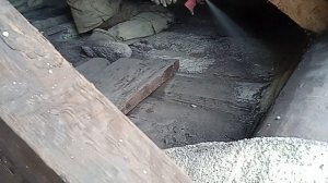УТЕПЛЕНИЕ ПОТОЛКА ЧАСТНОГО ДОМА ППУ. ЧАСТЬ №2. НАНЕСЕНИЕ УТЕПЛИТЕЛЯ