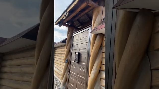 Необычный рубленый забор. г.Иваново ул. 2-я Фабричная. Unusual chopped fence. смотреть онлайн