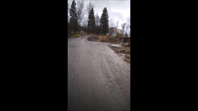 Застройщик оставил жителей Сходни без дороги Первомайская 77