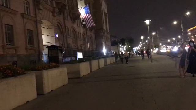 Прогулка по Москве (Новинский бульвар и Кудринская площадь) смотреть онлайн