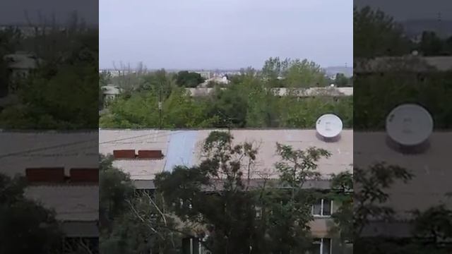 Вид из окна квартиры на 6 этаже в сторону ТЦ "Армада"