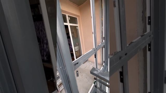 #новомолоково Остекление панорамной лоджии с дверью на балкон Rehau. ТЕРРИТОРИЯ ОКОН.