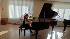 Карл Черни, Этюд №9, op.299
Соколова Вероника, 10 лет