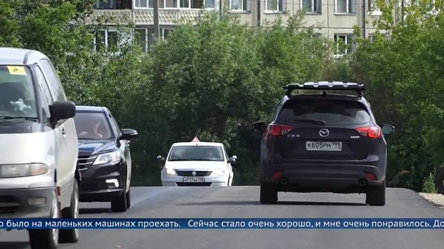 Водители оценили качество дороги в 17-А микрорайоне смотреть онлайн