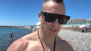 Адлер/  обстановка на пляже / отель Сириус