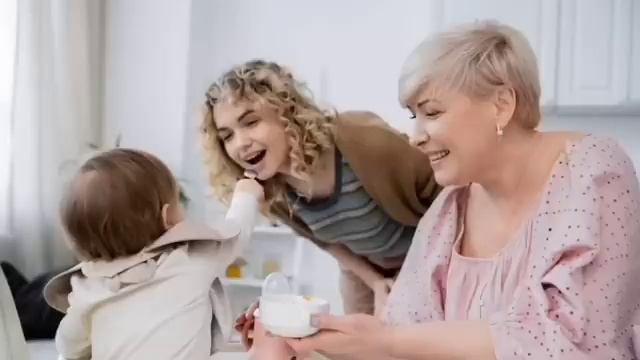 ОТЧИМ С ДОЧКАМИ И ПАДЧЕРИЦА "ЗОЛУШКА"
