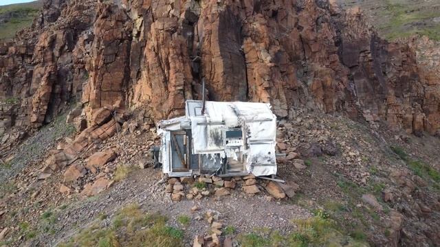 Избушка на г. Листвянка (Сокол)