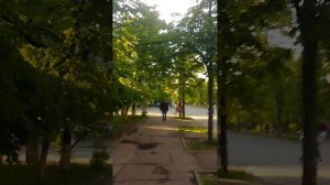 Київ. Вул. Бажова-зелена вулиця біля метро Дарниця. Частина 1