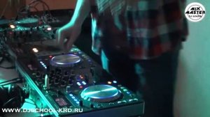 Игорь Сикорский в Mix Master - Школа диджеинга Краснодара (9.03.2015) dj курсы #mixmasterkrd