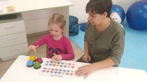 Индивидуальное занятие учителя-дефектолога с ребенком, включенным в инклюзивное образование