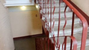 УЛ. ПАРТИЗАНА ГЕРМАНА 14/117. 10 ПОДЬЕЗД. 9 ЭТАЖЕЙ. ЛИФТ МЛМ 2023 Г. В. МОД ПОД НЕВСКИЙ ЛИФТ.