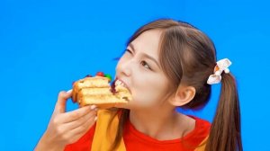 Жевательная Резинка vs Шоколадная Еда Челлендж | Сумасшедшие Кулинарные Идеи от ToonDO Challenge