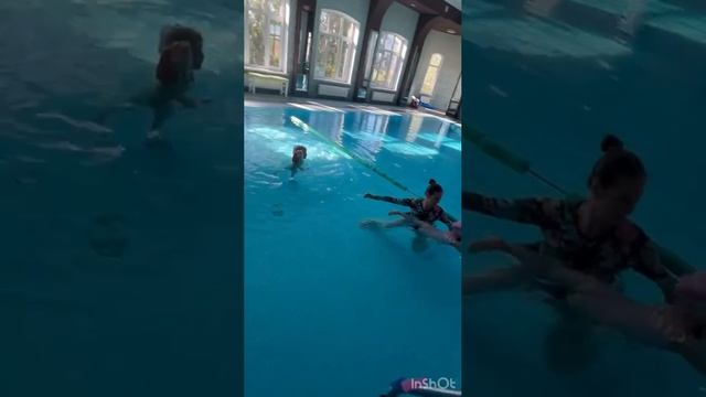 Cosmo Сад в КП "Княжье озеро". Занятия в бассейне.