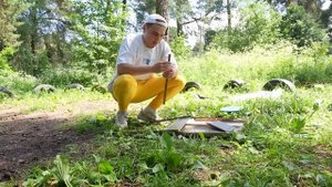 24 ЧАСА выживаем В ОГРОМНОМ ЗАБРОШЕННОМ ЛЕСУ с палаткамиЧЕЛЛЕНДЖ! У нас ВСЁ УКРАЛИ...