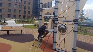 Обзор двора ( стилобата) ЖК «Tau House»