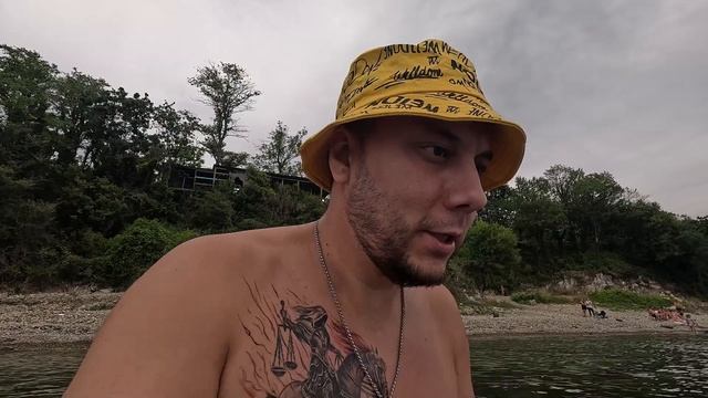 ЖИВЕМ В ПАЛАТКЕ НА МОРЕ | ПЕРВАЯ ЧАСТЬ #кемпинг #море