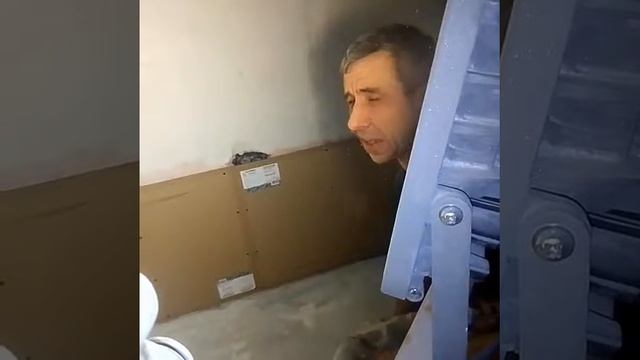 Картон на стенах. Зачем? Плиточные работы. Укладка плитки.