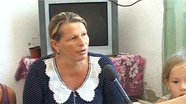 В Актау многодетная мать без жилья одна воспитывает 7-ых детей смотреть онлайн