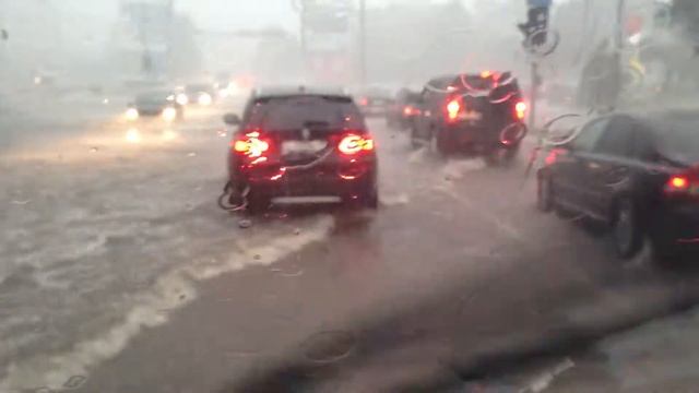 Дождик в Одинцово 07.07.2013 ещё смотреть онлайн