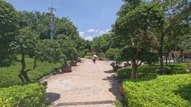 Китай, Сямен (Xiamen), Jul 2024, Huweishan Atmosphere Theme Park, Zhongwai Weather Celebrity Park