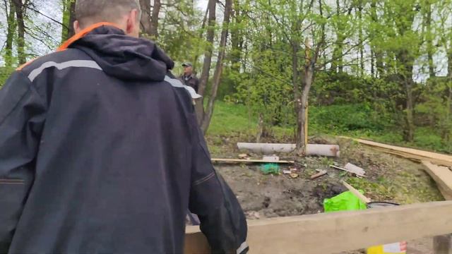 П. Никольский. Строительство беседки на пруду. 28 апреля 2024 г. смотреть онлайн