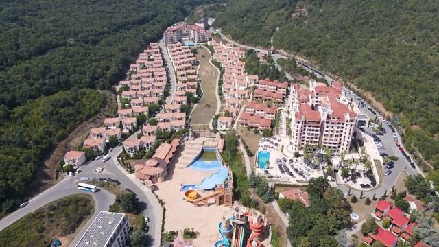 Fly over Elenite resort, Bulgaria смотреть онлайн