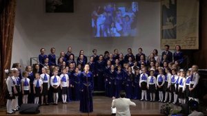 Хор «Премьера» ДШИ им.С.Т.Рихтера Худ.рук., дирижер Юрий Бостынец «Хор хороший» муз. А. Пахмутовой,