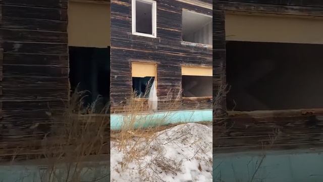 Обрушение кровли дома в Красноярске смотреть онлайн