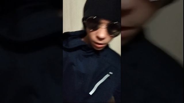 Наглый воришка