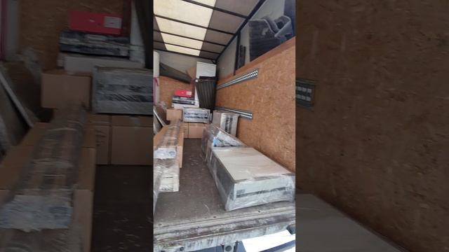 Перевозка мебели с квартиры на склад. Услуги грузчиков. Перевозка 134. смотреть онлайн