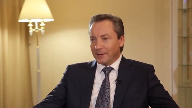 Успех бывшего риэлтора в сетевой компании смотреть онлайн