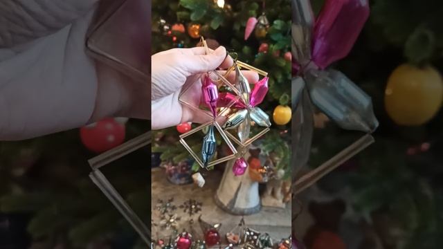 Обзор коллекции монтажных (монтированных) ёлочных игрушек ссср. https://dzen.ru/pushistie_igrushki смотреть онлайн