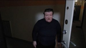 Соседка мешает делать ремонт. Нападает и угрожает.