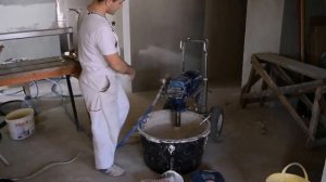 Шпатлевка с помощью Graco Mark 10
