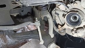 SsangYong Actyon - Хабы, сальники приводов, замена задней форточки.