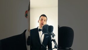 Спел песню "Сердце на снегу" из репертуара Муслима Магомаева