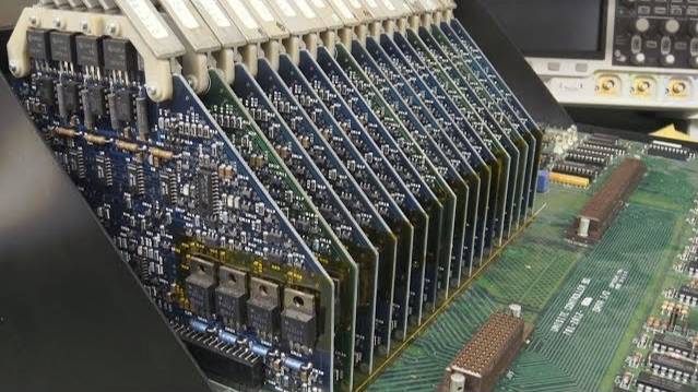 EEVblog #1060 - $35,000 DataIO Unisite Universal Programmer Teardown!