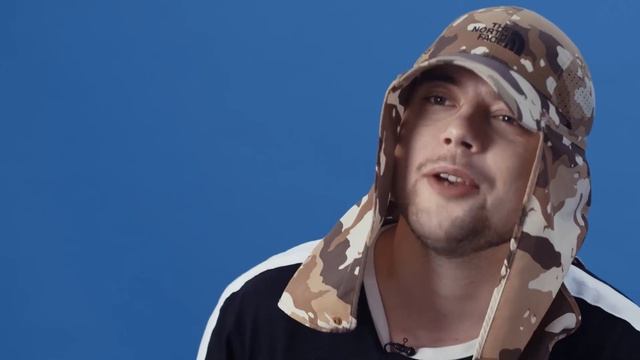 Интервью с артистами (для Apple Music) смотреть онлайн