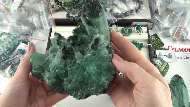 КАМНИ ЯНВАРЯ🐲Зеленые амулеты Меркурия🐉Малахит🎄Яшма🪅Халцедон🐲Хромдиопсид🐉Нефрит🎄Апатит🪅