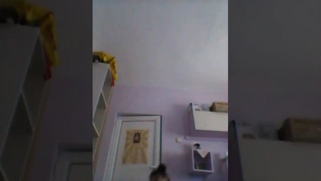 Стаята на братовчетката ми от Кремиковци смотреть онлайн