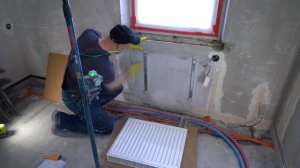 Замена радиатора отопления в квартире. Ремонт. #16