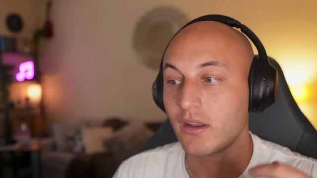 What have I just witnessed?! ROY CLARK - MALAGUEÑA: classical musician's reaction & analysis смотреть онлайн