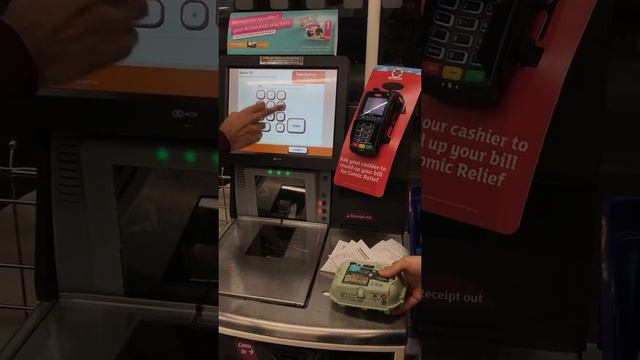 Покупка продуктов в супермаркете Sainsbury's Local London UK 2017 смотреть онлайн