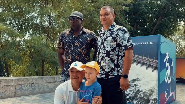 Костя Цзю и Кевин Джонсон в Волгограде смотреть онлайн