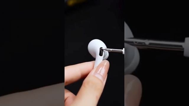 Зачем это AirPods? #apple #airpods #смартфон #озон #находки #gadget