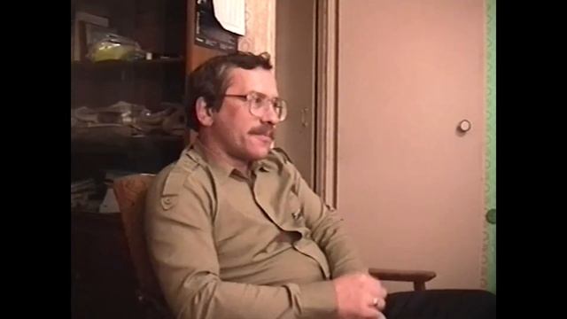 1996.09.24 Игорь Владимирович, Сергей Яковлевич и Рита. Москва, съёмная квартира в Свиблово.  (2:02