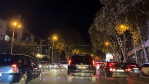 Тбилиси. Вечерний маршрут. С Авлабарской площади по набережной в Сабуртало.