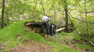 НА НАС НАПАЛИ В МИКРО-ЗЕМЛЯНКЕ! Часть 4